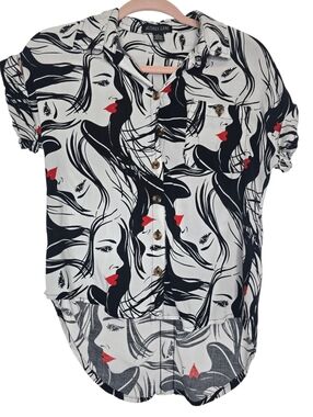 Button-down short sleeve blouse by Audrey Lane